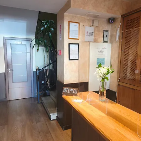 Hostal Avenida Barajas-2